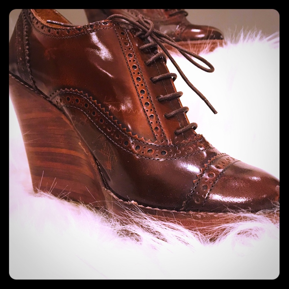 Zara Wingtip 4 inch Wedge size 7 Cognac Color